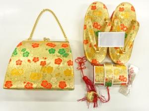 未使用品　梅模様織り出し子供用和装バッグ・草履・はこせこセット